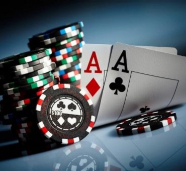 Чем полезно профессиональное обучение игре в покер онлайн?