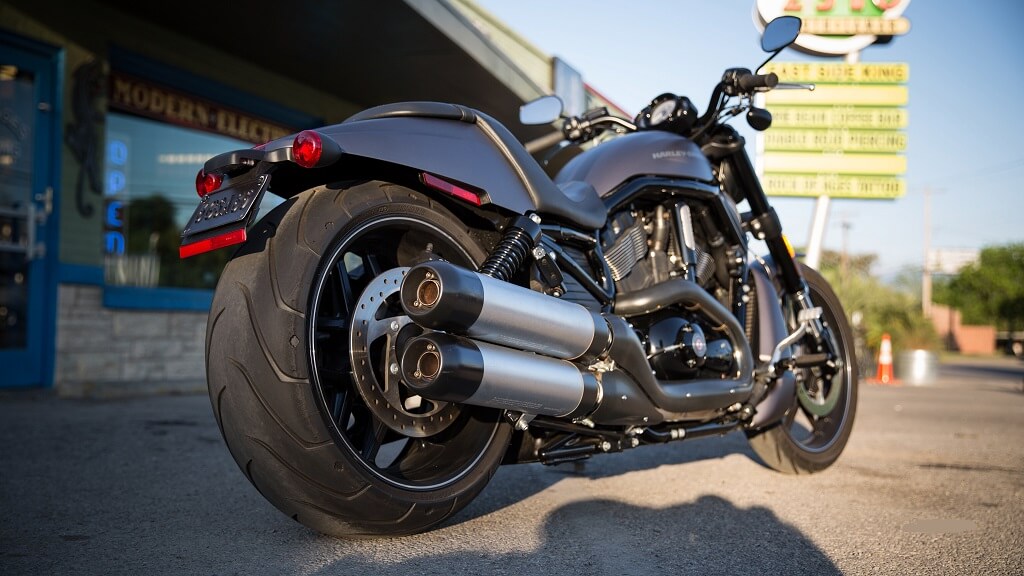 Harley Davidson V Rod вид сзади