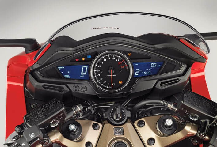 Honda VFR 800 2014 приборная панель фото