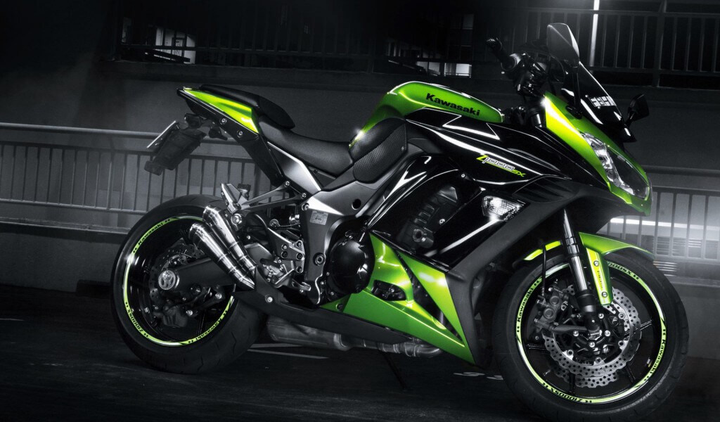Kawasaki Z1000 ярко зеленый фото