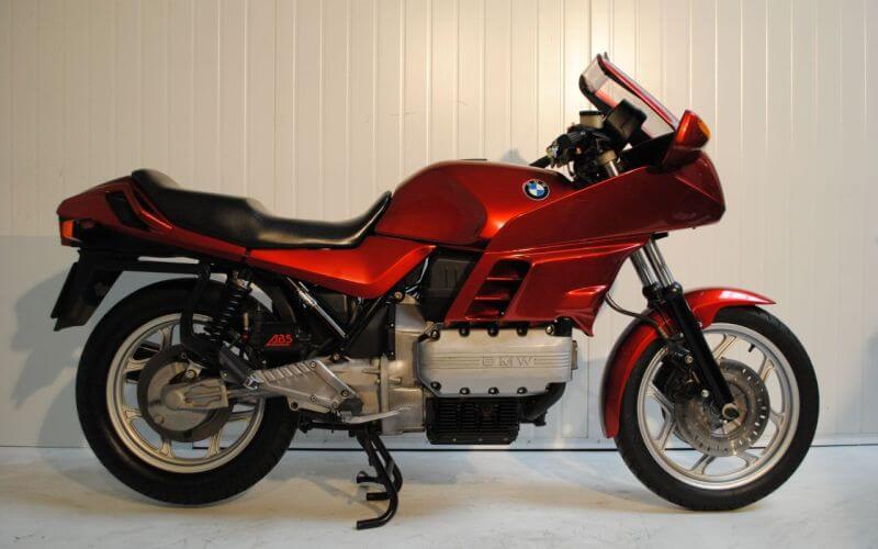 Красный мотоцикл bmw k100 rs фото