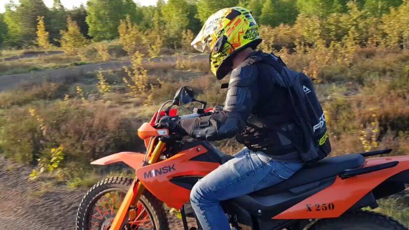мотоцикл минск х 250 в лесу